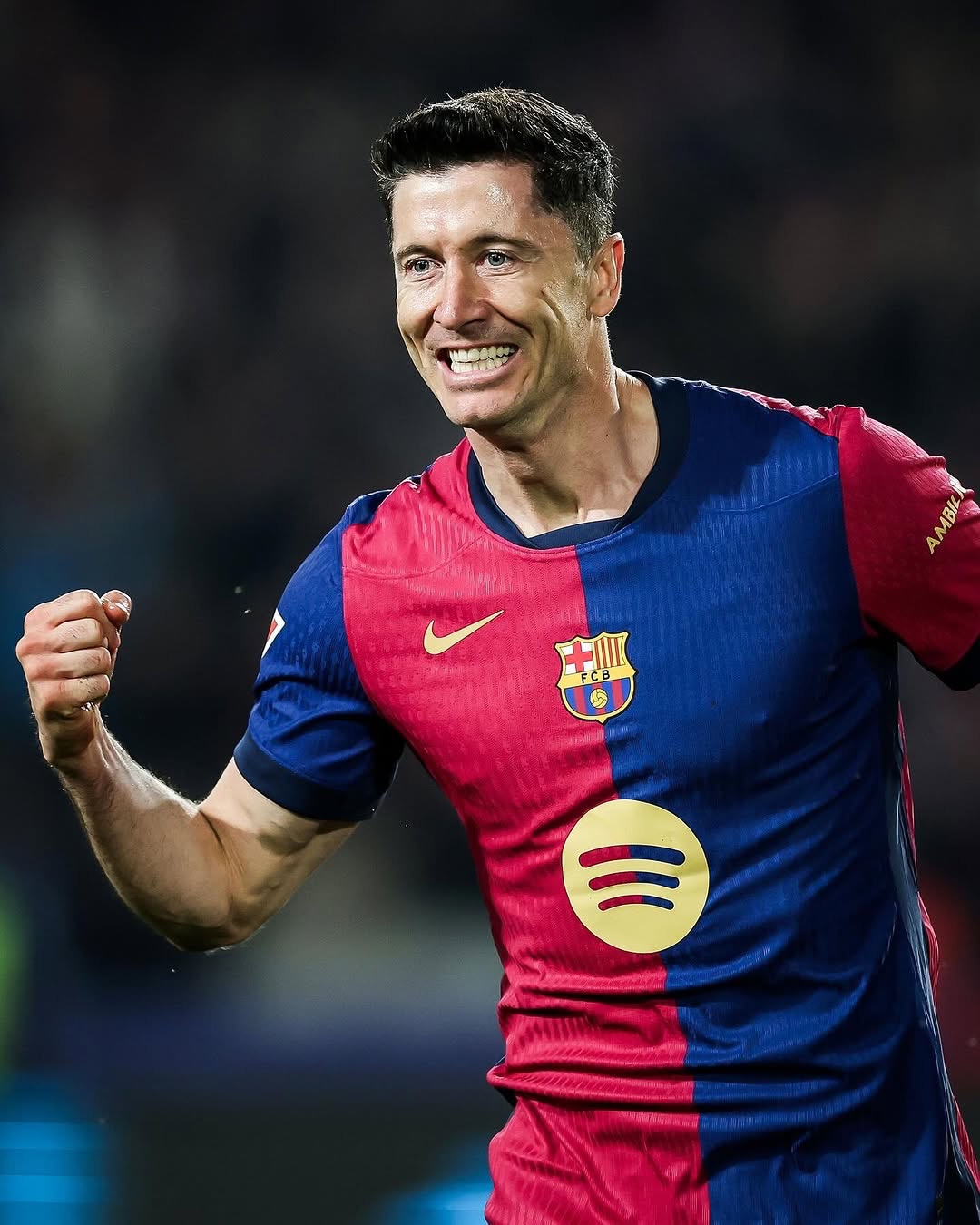 九游官网入口注册-领先优势明显引爆全场！，莱万多夫斯基意外战胜C9气势如虹延续(莱万多夫斯基是巨星吗)